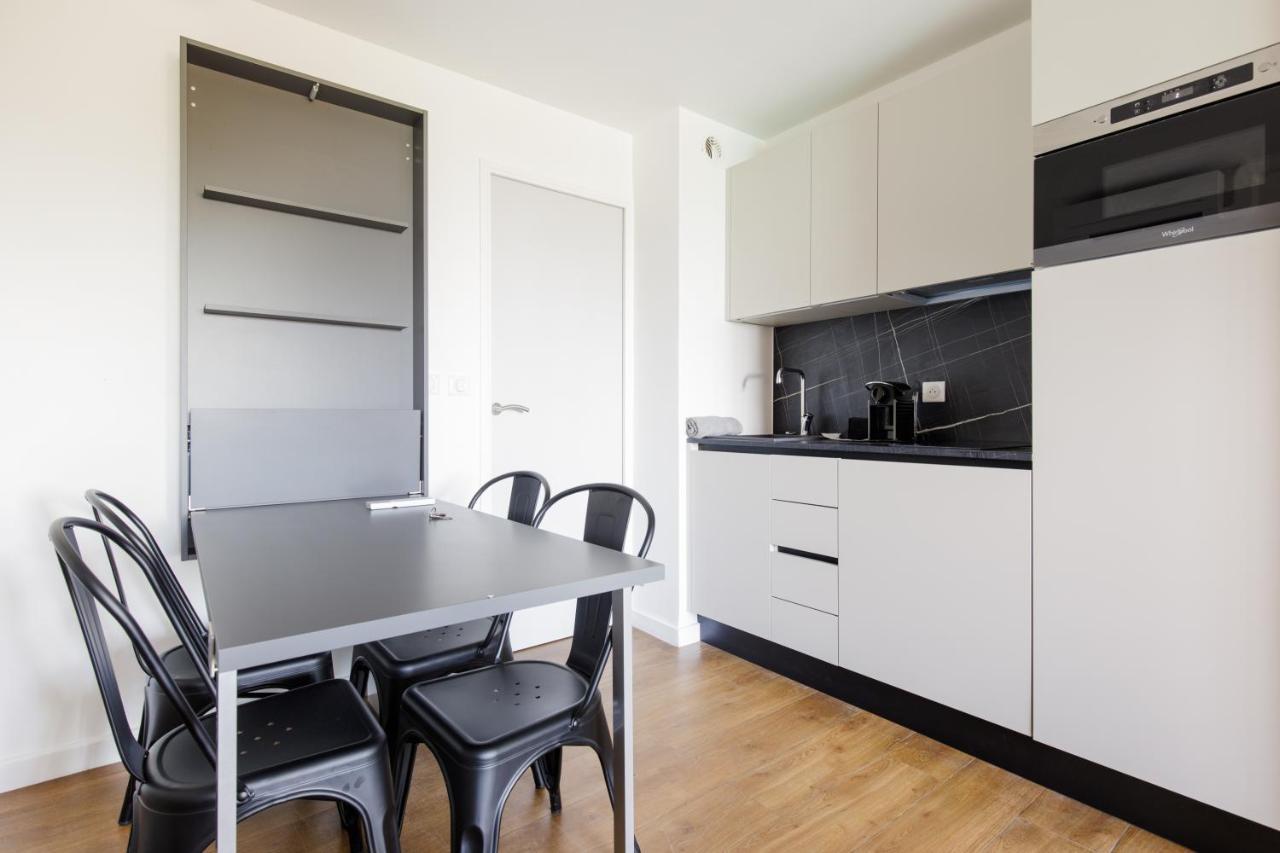 Suite 118 - Piscine - 50 Metres Plage - Terrasse - Clim - Wifi 戛纳 外观 照片