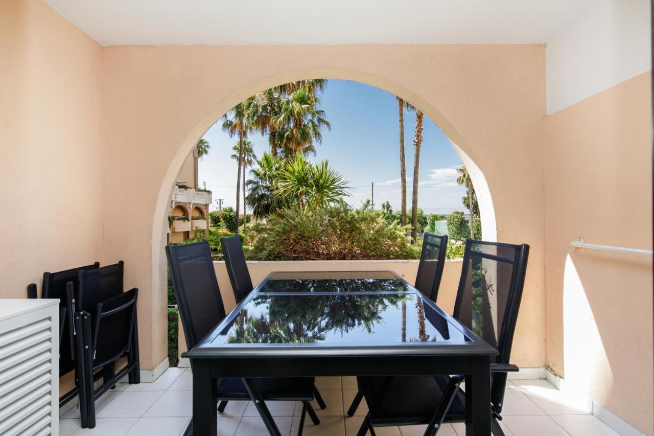 Suite 118 - Piscine - 50 Metres Plage - Terrasse - Clim - Wifi 戛纳 外观 照片