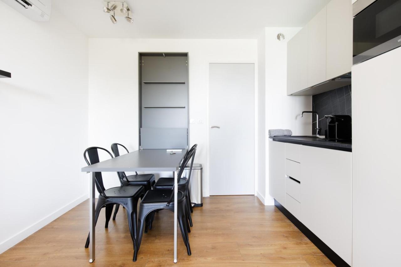 Suite 118 - Piscine - 50 Metres Plage - Terrasse - Clim - Wifi 戛纳 外观 照片