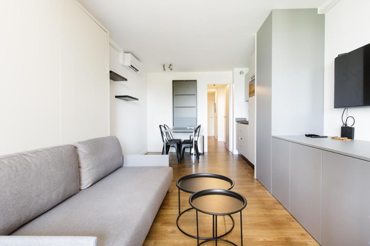 Suite 118 - Piscine - 50 Metres Plage - Terrasse - Clim - Wifi 戛纳 外观 照片